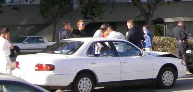 В аварию попал первый электрический спорткар