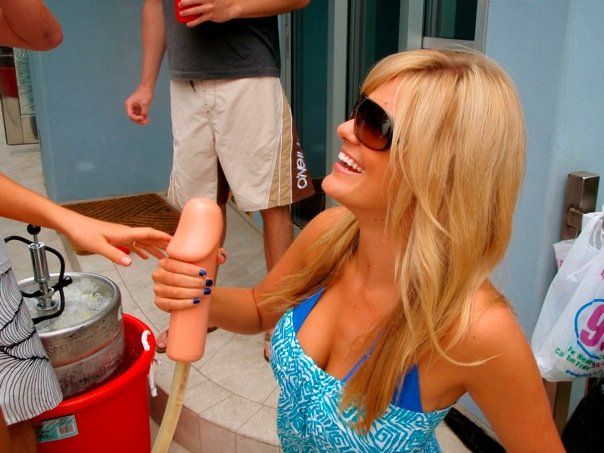 Спец приспособление для девушек :)