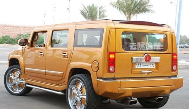 У Бентли нет внедорожников, но для арабского шейха это непроблема