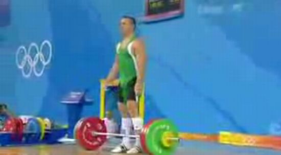 Случай на олимпиаде. Реально очень жалко штангиста