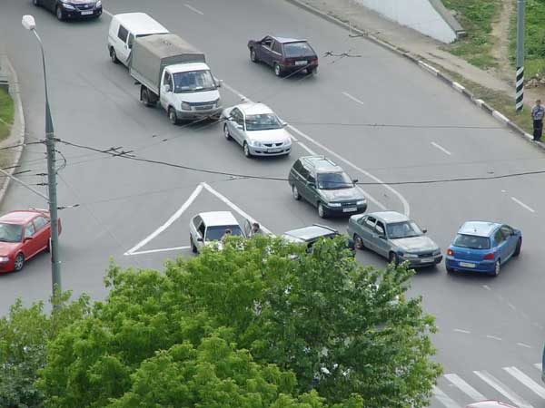 Очень неудачный перекресток...