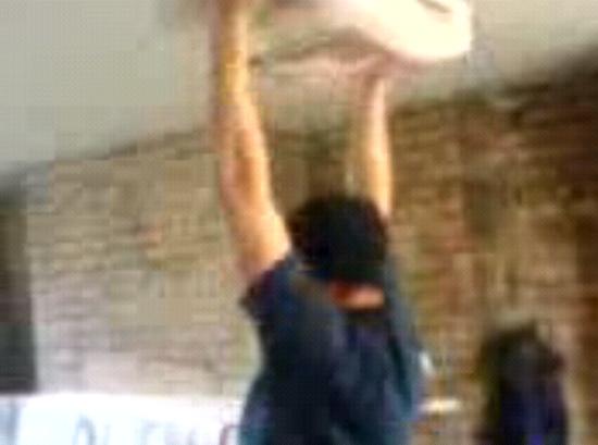 Прикололись ребята