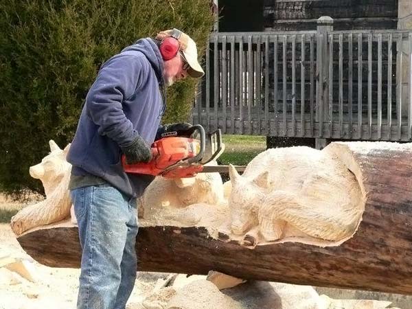 Скульптуры из дерева