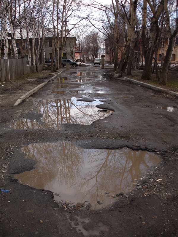 Суровые сахалинские дороги
