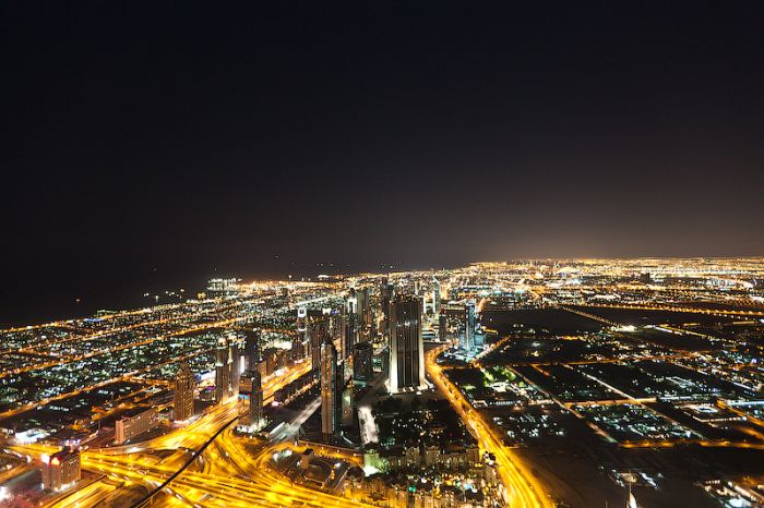 Ночной Дубаи с высоты птичьего полета