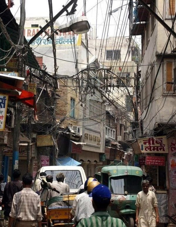 Электро- и телефонные кабеля в Индии