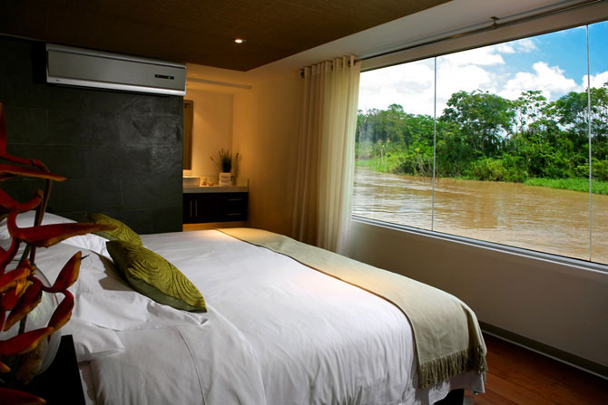 Hotel de cinco estrelas flutuante na Amazônia