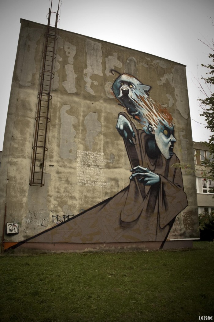 Креативная раскраска панельных многоэтажек в Польше