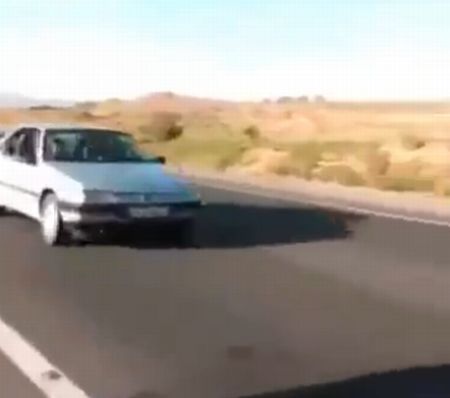 Вот зачем они на встречку вылезли?