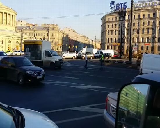 Нож vs Короткоствол