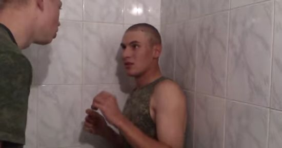 Солдаты Дрочат В Туалете