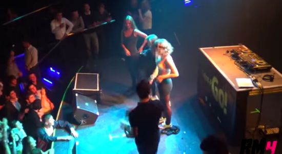 На что готовы девушки ради iPhone 6?