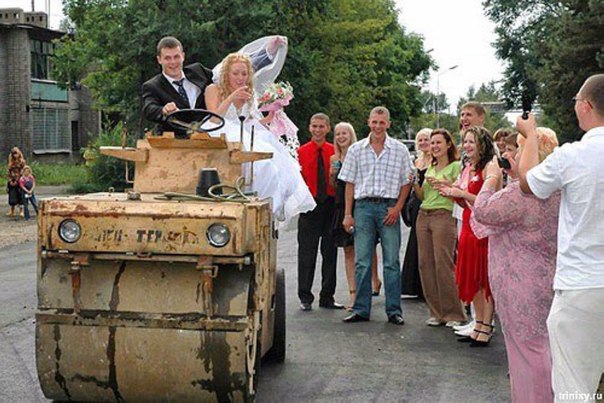 Суровый свадебный транспорт