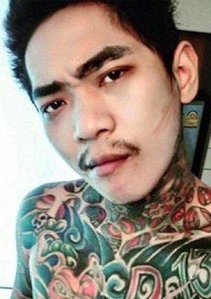 Тайский гангстер захотел побольше френдов в Фейсбуке и "выстрелил" себе в висок