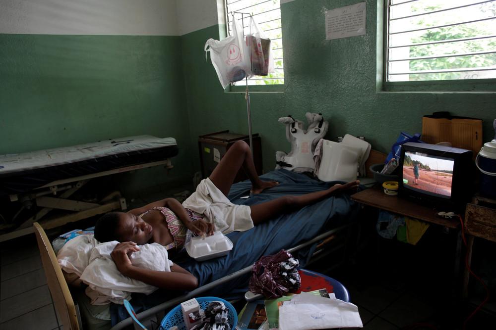Больница на Гаити