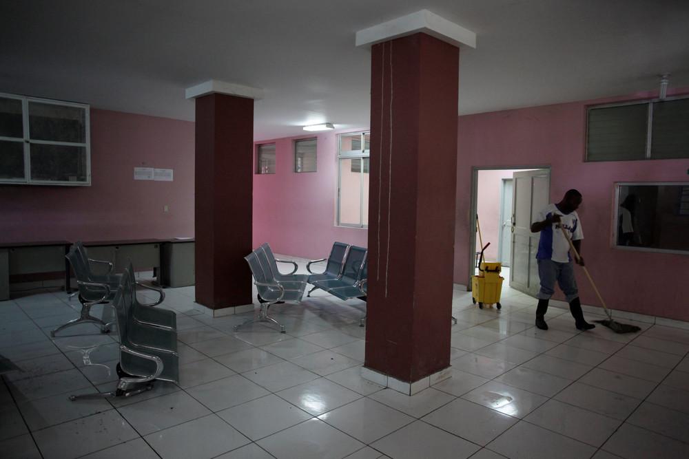Больница на Гаити