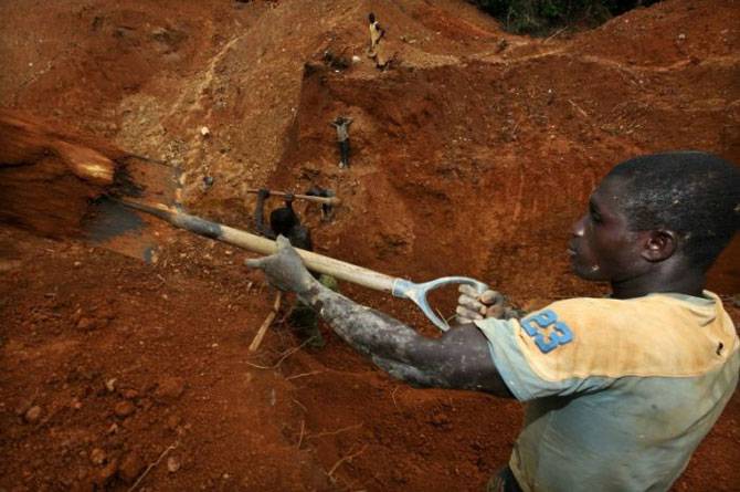 Как добывают золото в Гане