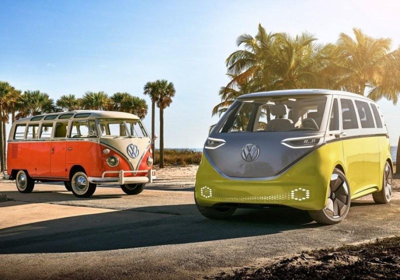 Volkswagen представил мечту хиппи из 60-х с электрическим двигателем Volkswagen представил мечту хиппи из 60-х с электрическим двигателем