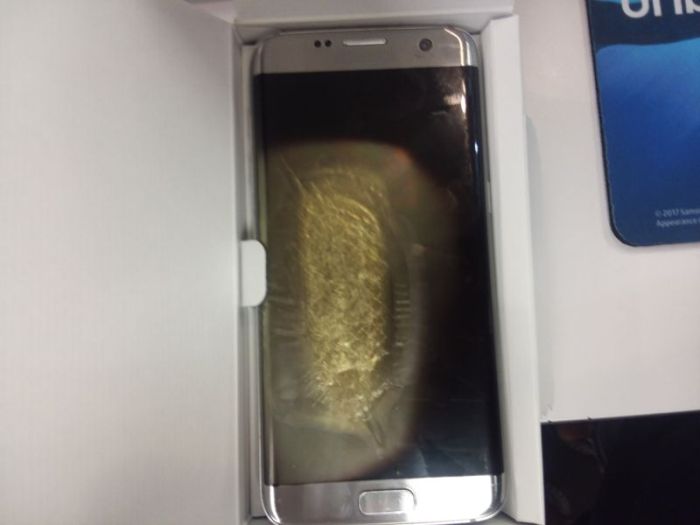 Смартфоны Samsung продолжают взрываться