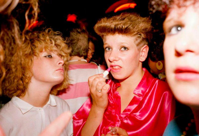Непринужденная атмосфера британских дискотек в 80-х