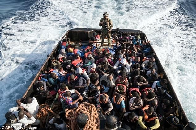 Современное рабство: контрабандисты из Ливии продают мигрантов по 650 &#163;/штука