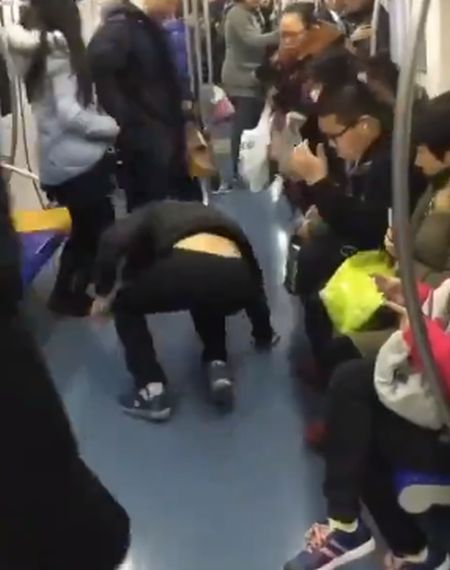 Как получить сидячее место в китайском метро