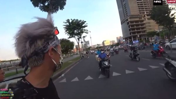 Обычный пешеходный переход во Вьетнаме