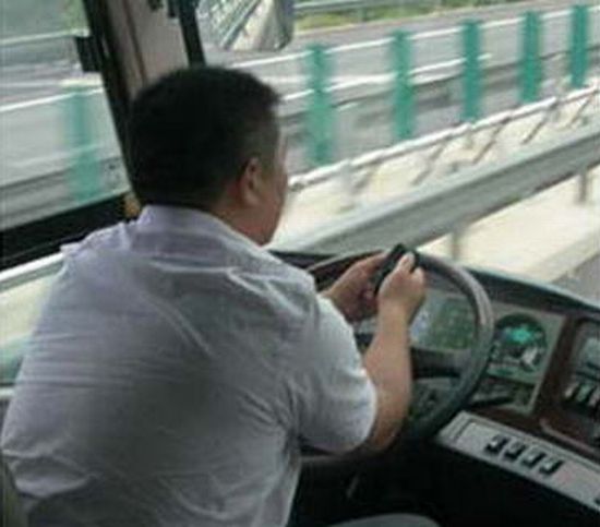 Водители автобусов в Китае :)