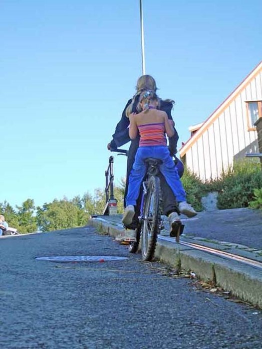 Лифт для ленивых велосипедистов в Норвергии