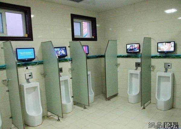 Поликлиники и туалеты в Китае