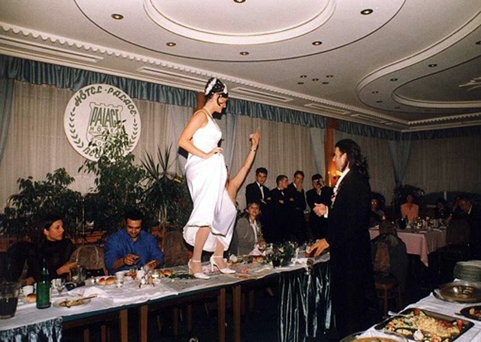 Вот так справляют свадьбы в Сербии
