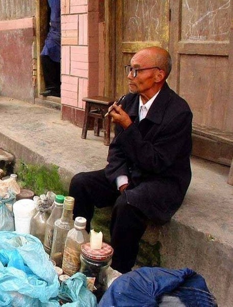 Китайская медицина на улице