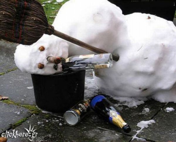Пьяные снеговики :)