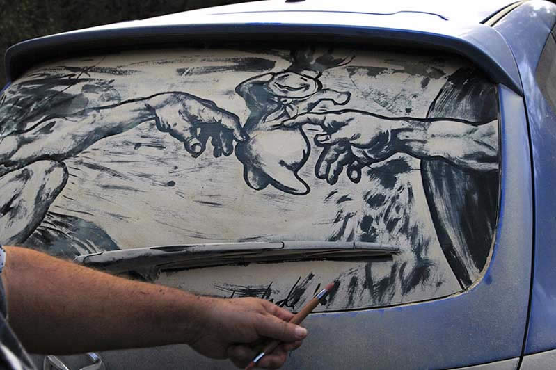 Классные рисунки на грязных машинах