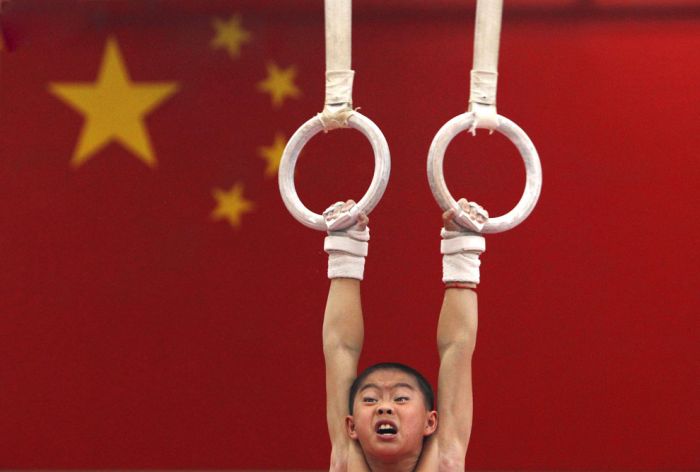 Почему китайцы сильны в гимнастике...