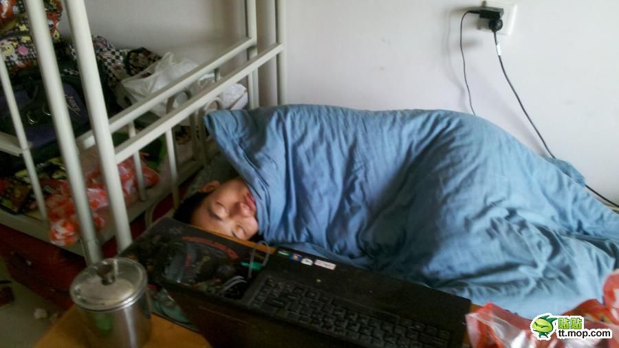 Очень ленивый китайский студент