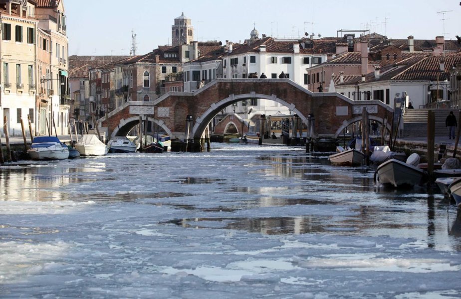 Скованная льдами Венеция