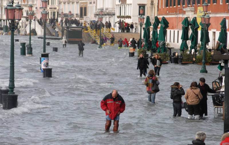 Все еще хотите жить в в Венеции?