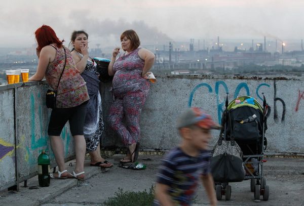 Жители Магнитогорска на смотровой площадке в День города