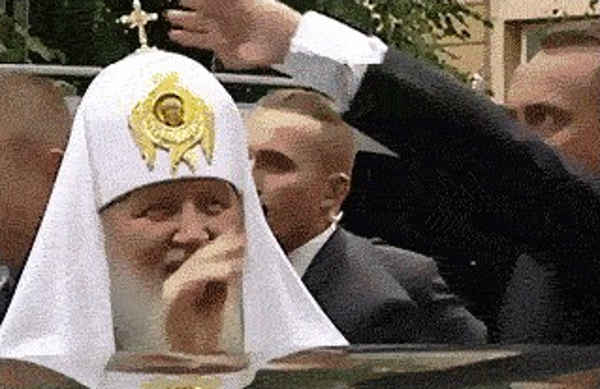 Складная антенна патриарха Кирилла для связи со Всевышним