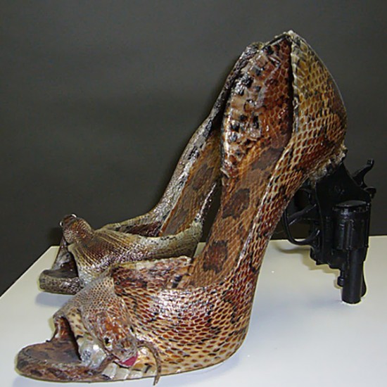 Обувь из мёртвых животных