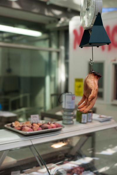 Павильон человеческого мяса в Лондоне