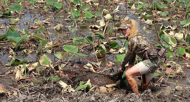 Профессиональная лучница, стреляющая покруче эльфиек