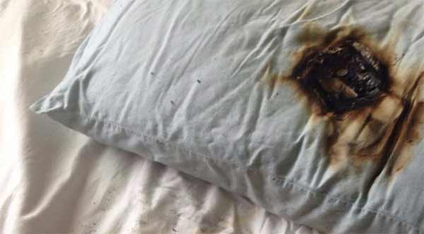 У 13-летней девочки под подушкой загорелся телефон