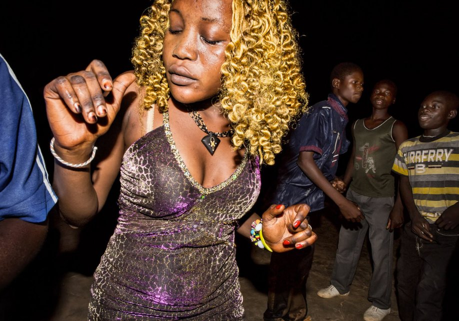 Сельская дискотека в Африке