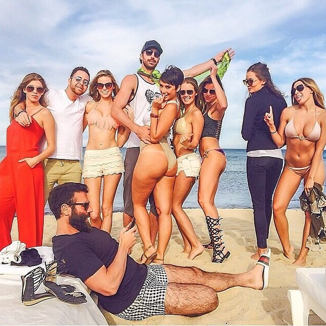 Дэн Билзериан (Dan Bilzerian) - Карты, Деньги, Борода и два ствола