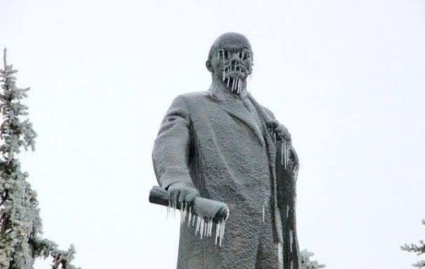 Ленин в зимнем