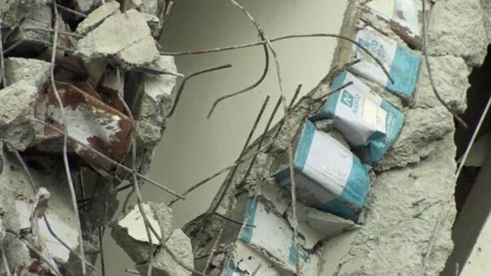 Дом, рухнувший во время землетрясения на Тайване, был построен из банок масла