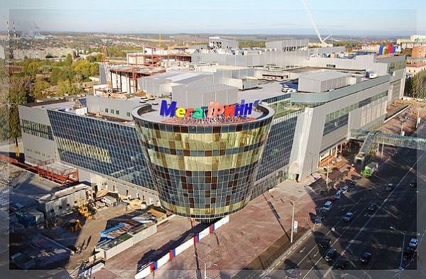 В Курске открыли долгожданный торговый центр