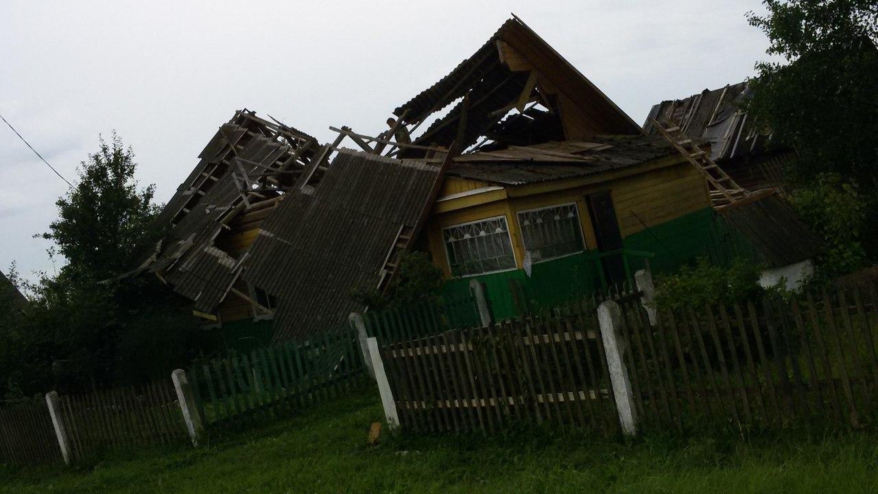 Торнадо в беларуси. Торнадо в Беларуси 2021. Смерч в Беларуси. Ураган в Беларуси. Ураган в Беларуси сегодня.